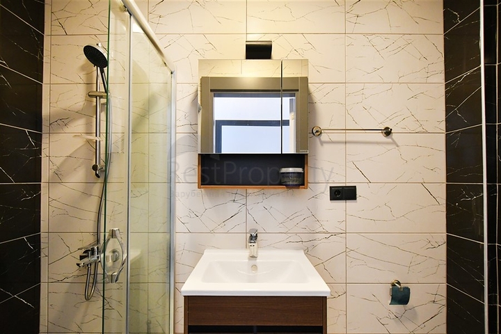 Eine moderne Wohnung am Meer in Karkijak ist die perfekte Kombination aus Komfort und Lage