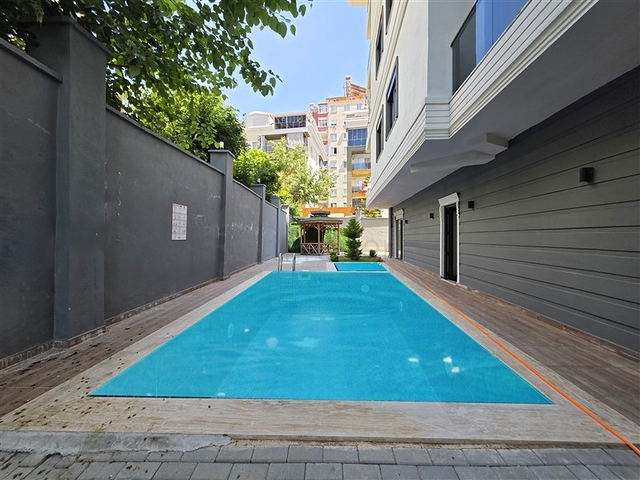 Geräumige 3+1 Maisonette im Zentrum von Alanya - Stil, Komfort und zu Fuß erreichbar zum Meer