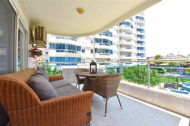 Einzigartige 2+1 Apartment-Variante 50 m vom Meer entfernt