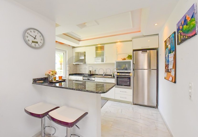 Einzigartige 2+1 Apartment-Variante 50 m vom Meer entfernt