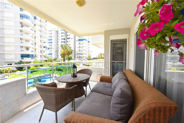 Einzigartige 2+1 Apartment-Variante 50 m vom Meer entfernt