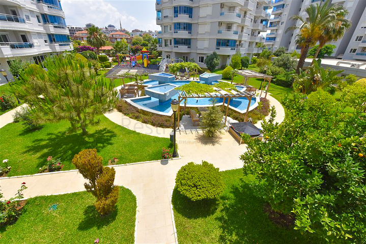 Einzigartige 2+1 Apartment-Variante 50 m vom Meer entfernt