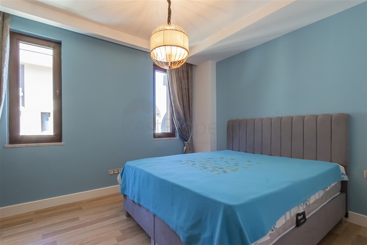 Geräumige möblierte Wohnung mit Meerblick in einer malerischen Gegend am Meer