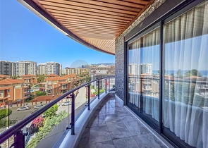 Luxus-Penthouse 2+1 mit Meerblick - Mieten Sie für ein komfortables Leben am Meer