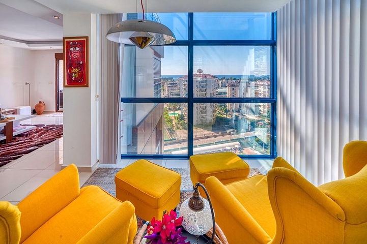 Elegantes Penthouse mit Meerblick im Herzen von Alanya