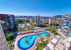 Elegantes Penthouse mit Meerblick im Herzen von Alanya