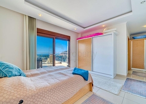 Elegantes Penthouse mit Meerblick im Herzen von Alanya