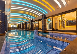 Moderne Wohnung am Meer in einer entwickelten Gegend von Alanya