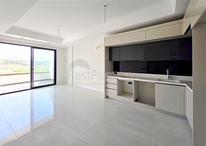 Luxuswohnung am Meer mit entwickelter Infrastruktur in Turkler