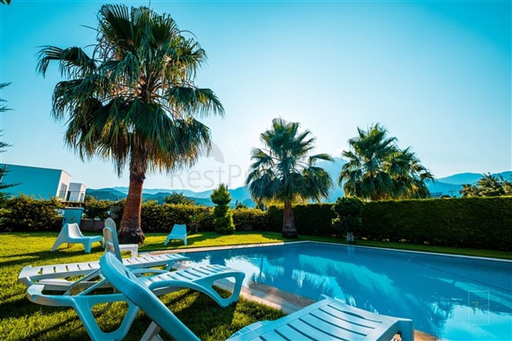 Villa mit 3+2 Grundrissen in der Nachbarschaft von Tekirova - Kemer