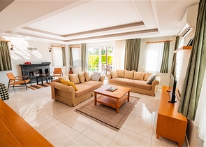 Villa mit 3+2 Grundrissen in der Nachbarschaft von Tekirova - Kemer