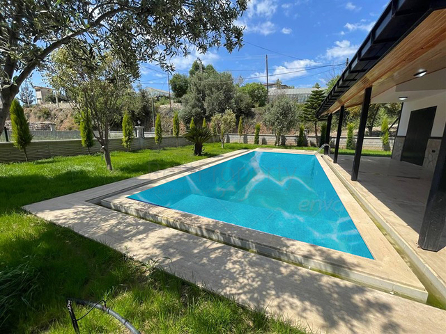 Gemütliche Villa mit großem Grundstück - Komfort und Ruhe inmitten der Natur