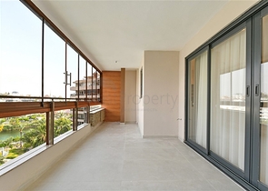 Eine geräumige möblierte 2+1-Wohnung in der Nähe des Meeres ist ideal zum Leben und Entspannen