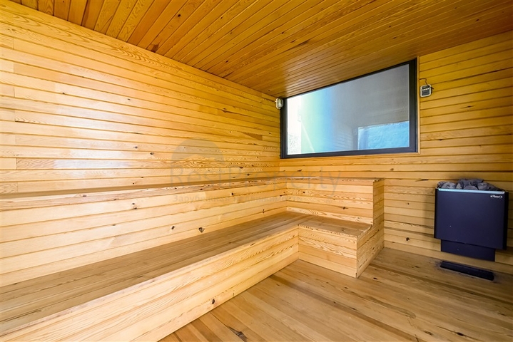 Eine luxuriöse Villa mit Panoramablick auf das Meer ist die perfekte Kombination aus Gemütlichkeit, Stil und Privatsphäre