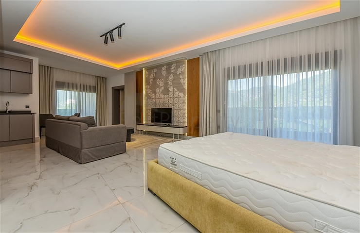 Eine luxuriöse Villa mit Panoramablick auf das Meer ist die perfekte Kombination aus Gemütlichkeit, Stil und Privatsphäre