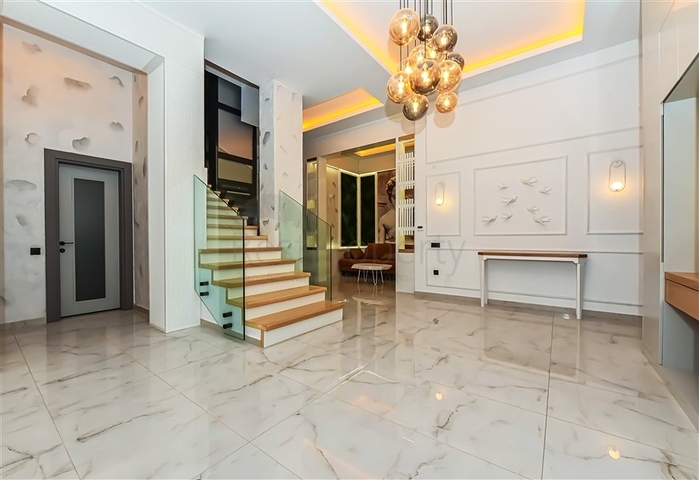 Eine luxuriöse Villa mit Panoramablick auf das Meer ist die perfekte Kombination aus Gemütlichkeit, Stil und Privatsphäre