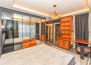 Eine luxuriöse Villa mit Panoramablick auf das Meer ist die perfekte Kombination aus Gemütlichkeit, Stil und Privatsphäre