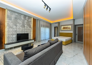 Eine luxuriöse Villa mit Panoramablick auf das Meer ist die perfekte Kombination aus Gemütlichkeit, Stil und Privatsphäre