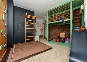 Eine luxuriöse Villa mit Panoramablick auf das Meer ist die perfekte Kombination aus Gemütlichkeit, Stil und Privatsphäre