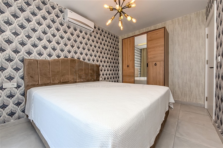 Modernes Apartment mit Panoramablick auf das Meer 