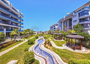 Modernes Apartment mit Panoramablick auf das Meer 