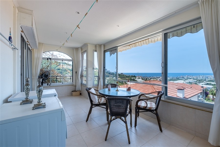 Ideales Haus am Meer: Geräumige Villa mit Blick auf das Mittelmeer