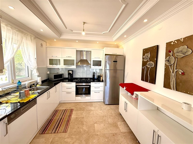 Geräumige, möblierte Villa mit herrlicher Terrasse in Kargicak/Alanya Geräumige, möblierte Villa mit herrlicher Terrasse in Kargicak/Alanya