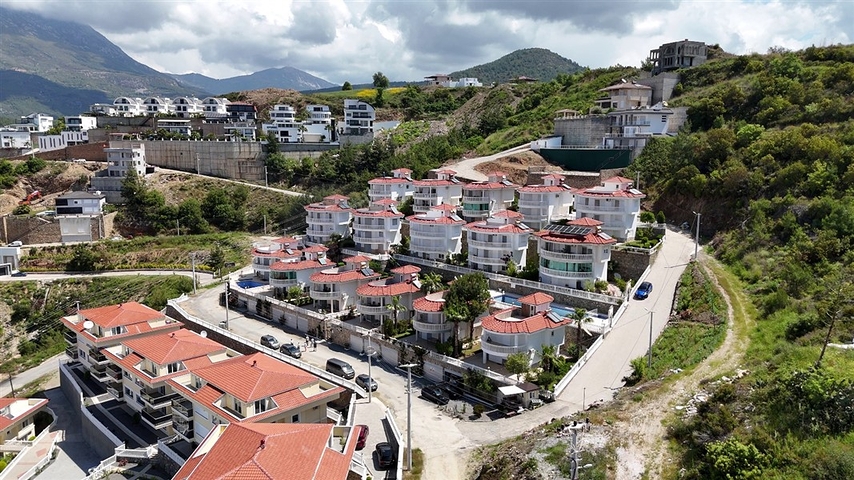 Geräumige, möblierte Villa mit herrlicher Terrasse in Kargicak/Alanya Geräumige, möblierte Villa mit herrlicher Terrasse in Kargicak/Alanya