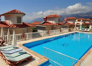 Geräumige, möblierte Villa mit herrlicher Terrasse in Kargicak/Alanya Geräumige, möblierte Villa mit herrlicher Terrasse in Kargicak/Alanya