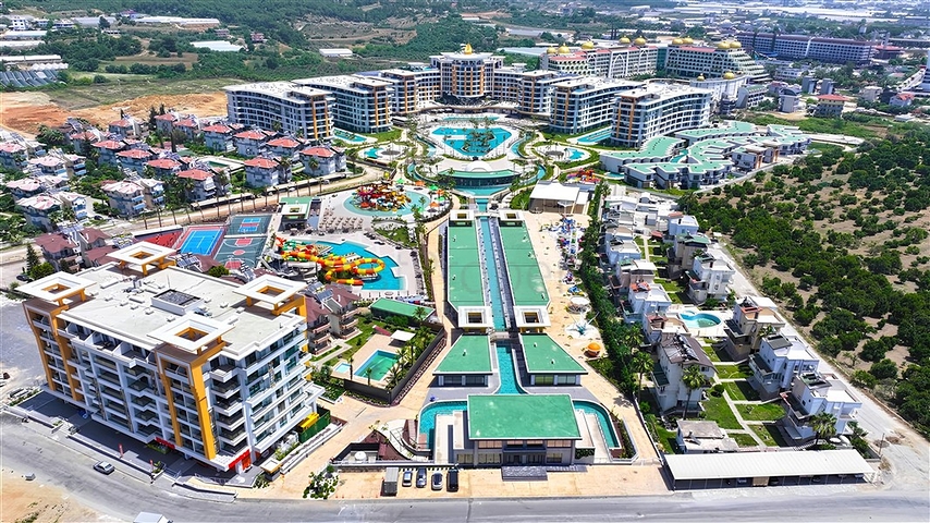 Modernes 1+1 Apartment in einem prestigeträchtigen Komplex am Meer in Turkler