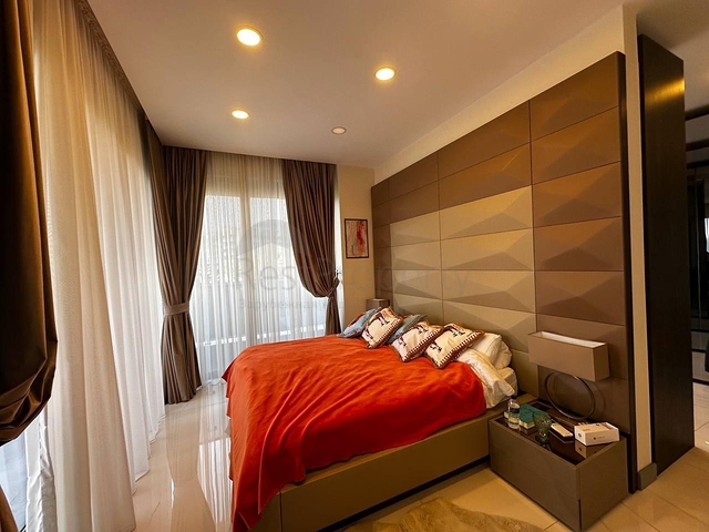 Geräumige Maisonette am Meer in einem Premium-Komplex - für Kenner des hohen Lebensstandards