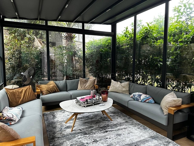 Geräumige Maisonette am Meer in einem Premium-Komplex - für Kenner des hohen Lebensstandards