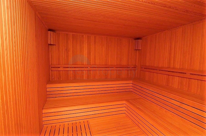 Geräumige möblierte Wohnung zum Leben im Zentrum von Oba