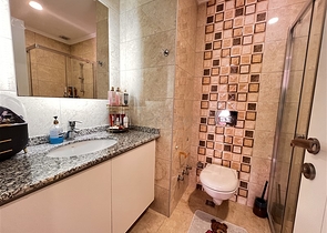 Geräumige möblierte Wohnung zum Leben im Zentrum von Oba