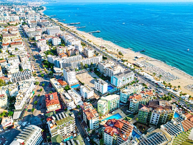 Möblierte Wohnung 50 Meter vom Strand entfernt im Herzen von Oba