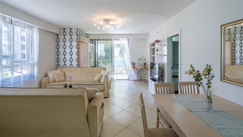 Möblierte Wohnung 50 Meter vom Strand entfernt im Herzen von Oba