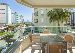 Möblierte Wohnung 50 Meter vom Strand entfernt im Herzen von Oba