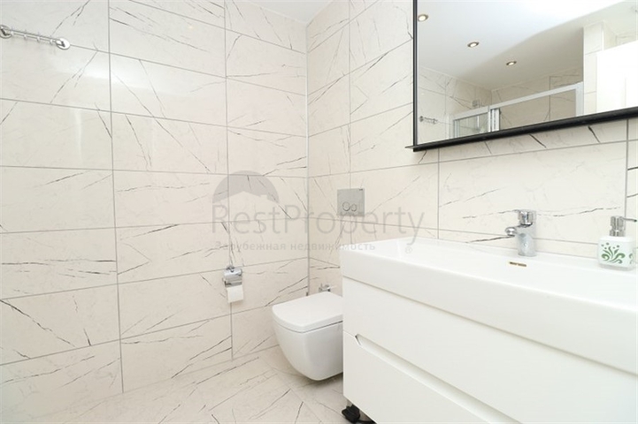 Möblierte 3+1 Maisonette-Wohnung mit großer Terrasse im Zentrum von Alanya