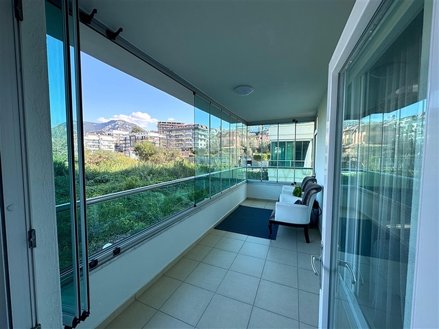 Gemütliche möblierte Wohnung am Meer in der grünen Gegend von Kestel Gemütliche möblierte Wohnung am Meer in der grünen Gegend von Kestel