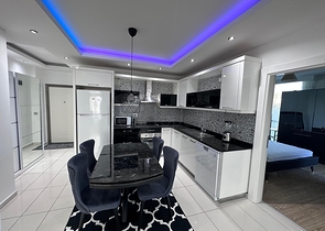 Gemütliche möblierte Wohnung am Meer in der grünen Gegend von Kestel Gemütliche möblierte Wohnung am Meer in der grünen Gegend von Kestel