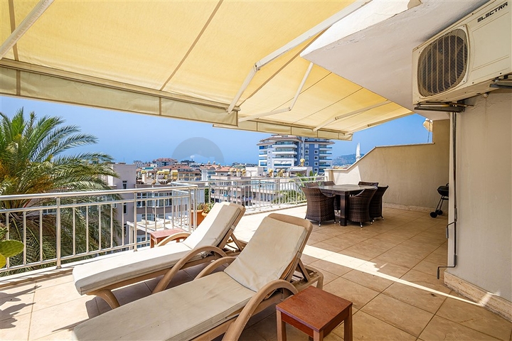 Geräumige 2+1 Wohnung in einem Komplex mit entwickelter Infrastruktur in der Gegend von Dschikkilli