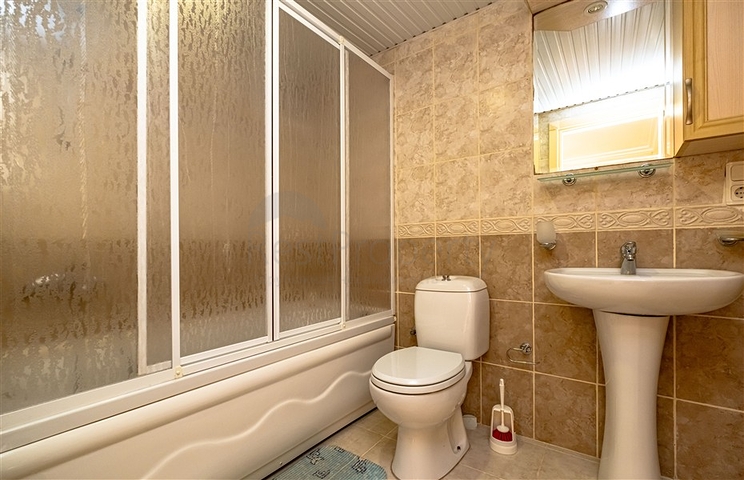 Geräumiges 4+1 Penthouse in einer gemütlichen Wohnanlage im Stadtteil Oba - Komfort für die ganze Familie