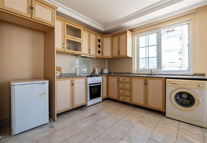 Geräumiges 4+1 Penthouse in einer gemütlichen Wohnanlage im Stadtteil Oba - Komfort für die ganze Familie