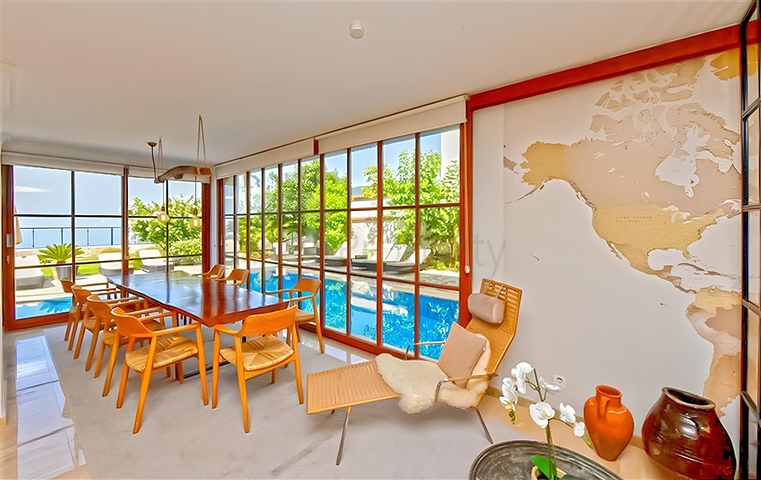 5+2 Luxusvilla mit Meerblick im Zentrum von Alanya — Privatsphäre, Komfort und Luxus an einem Ort