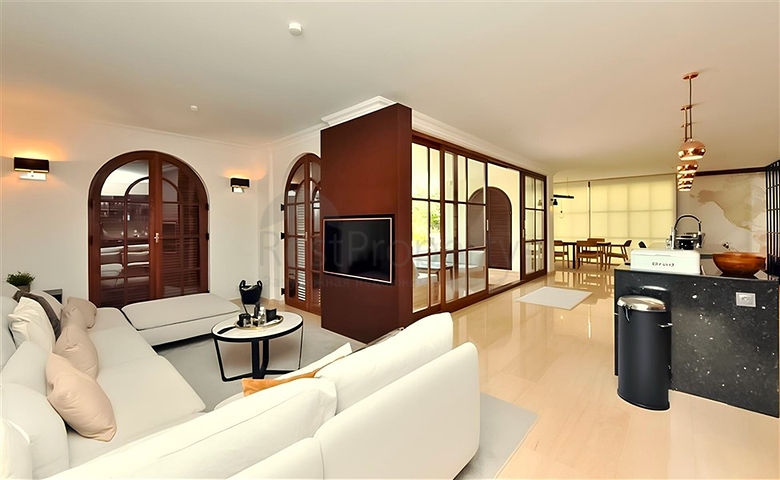 5+2 Luxusvilla mit Meerblick im Zentrum von Alanya — Privatsphäre, Komfort und Luxus an einem Ort