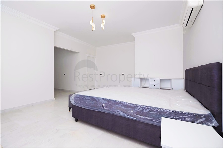 Geräumiges, möbliertes Penthouse mit Terrassen im Herzen von Alanya