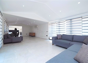 Geräumiges, möbliertes Penthouse mit Terrassen im Herzen von Alanya