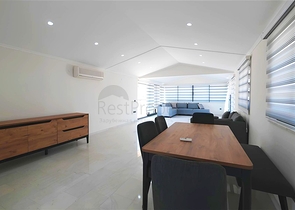 Geräumiges, möbliertes Penthouse mit Terrassen im Herzen von Alanya