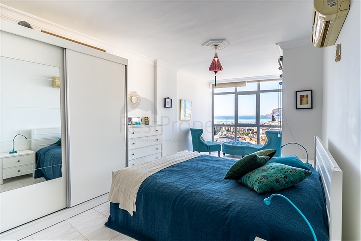 Helle Wohnung mit Panoramablick auf das Meer in der Gegend von Tosmur