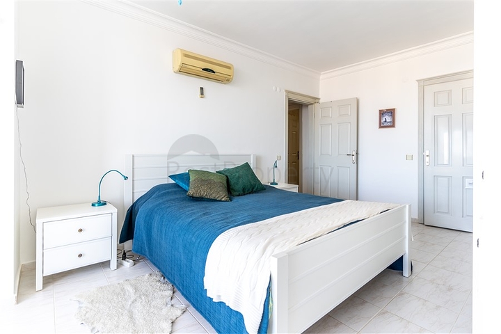 Helle Wohnung mit Panoramablick auf das Meer in der Gegend von Tosmur